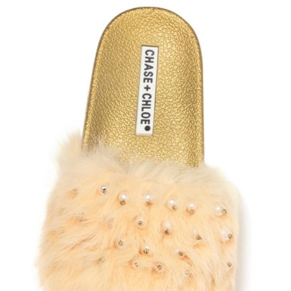 Chase & Chloe Furry Faux Fur Slides - Picture 7 of 7